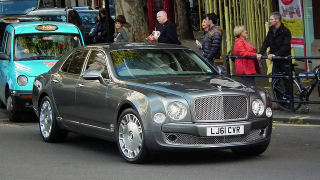 Illustration for article titled The Ten Most Obnoxious Status-Symbol Cars